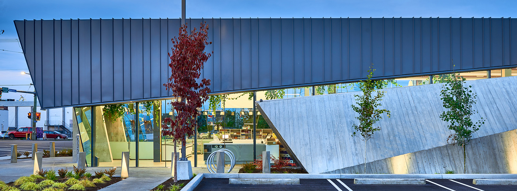 Tudor House酒类商店,加拿大 / GBL Architects-11