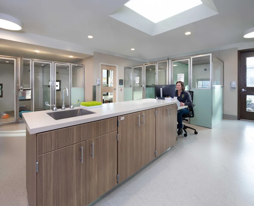 俄勒冈人道协会丨美国波特兰丨Scott Edwards Architecture-25