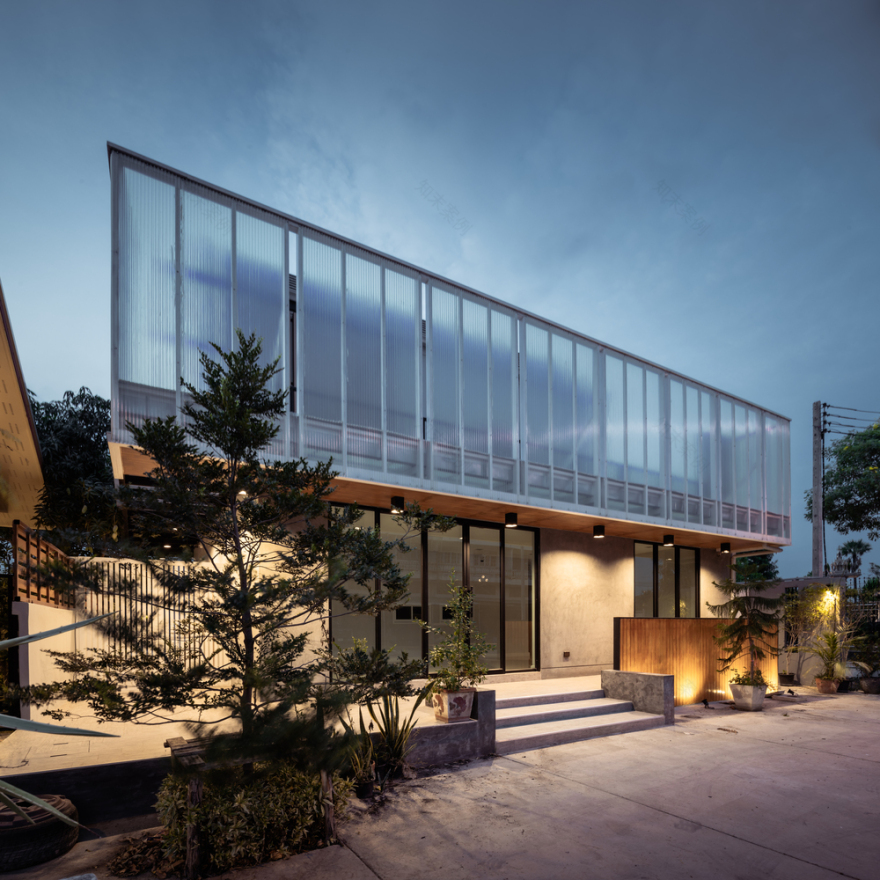 泰国 Petchaburi 私人住宅与诊所,和谐融入环境,功能与美学兼具-36