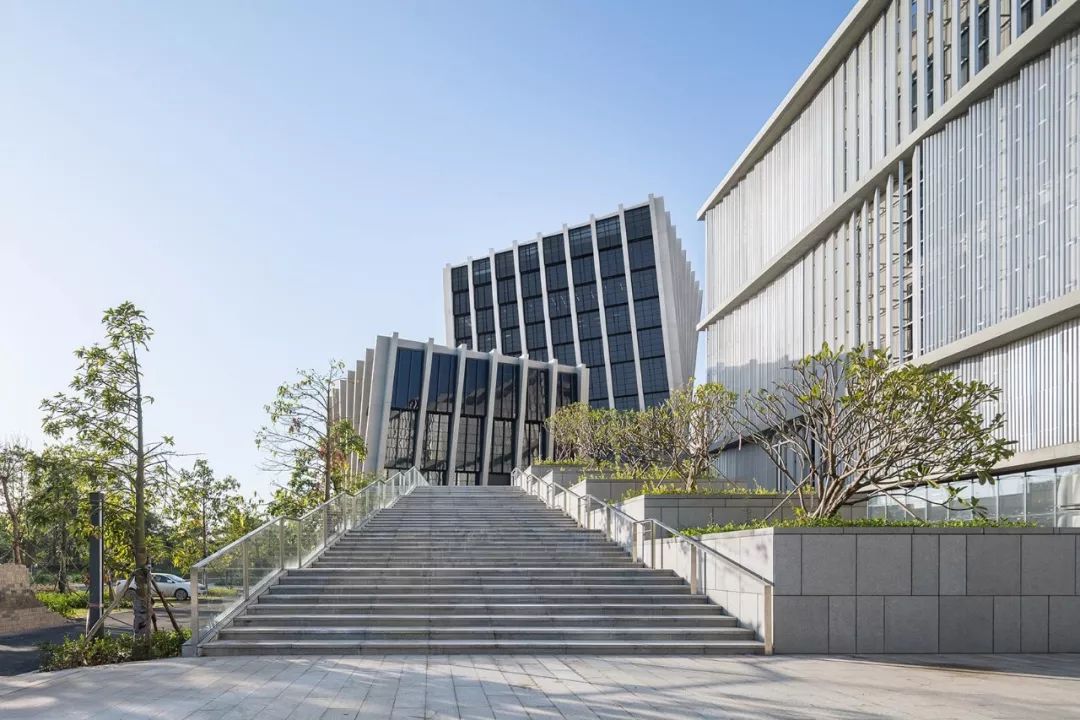 深圳坪山图书馆——垂直发展的文化聚落-6