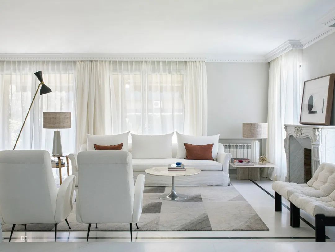 马德里现代住宅 | 黑白永恒经典，东方山水意境-3