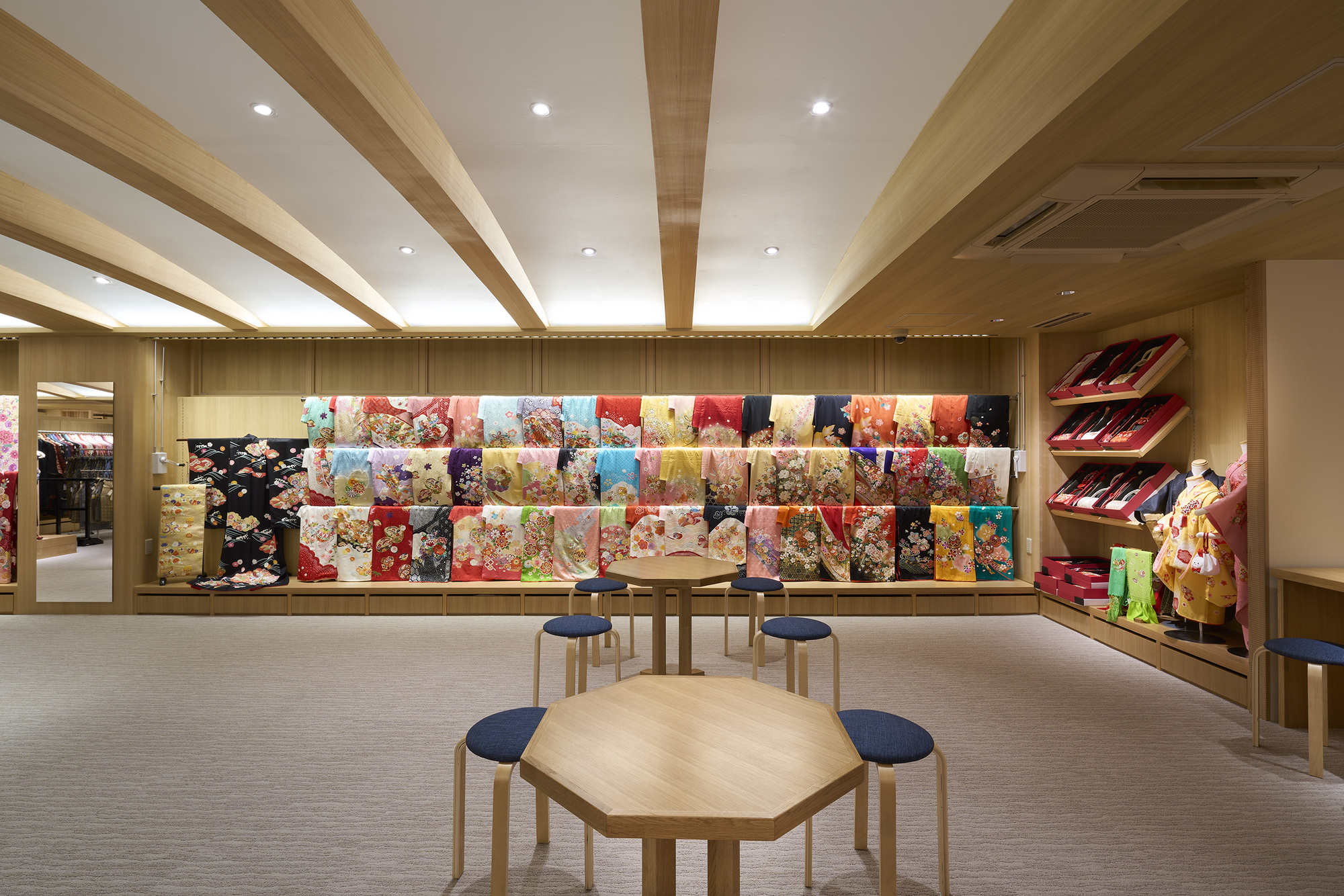 真月和服丨日本丨Tsutsumi & Associates-9