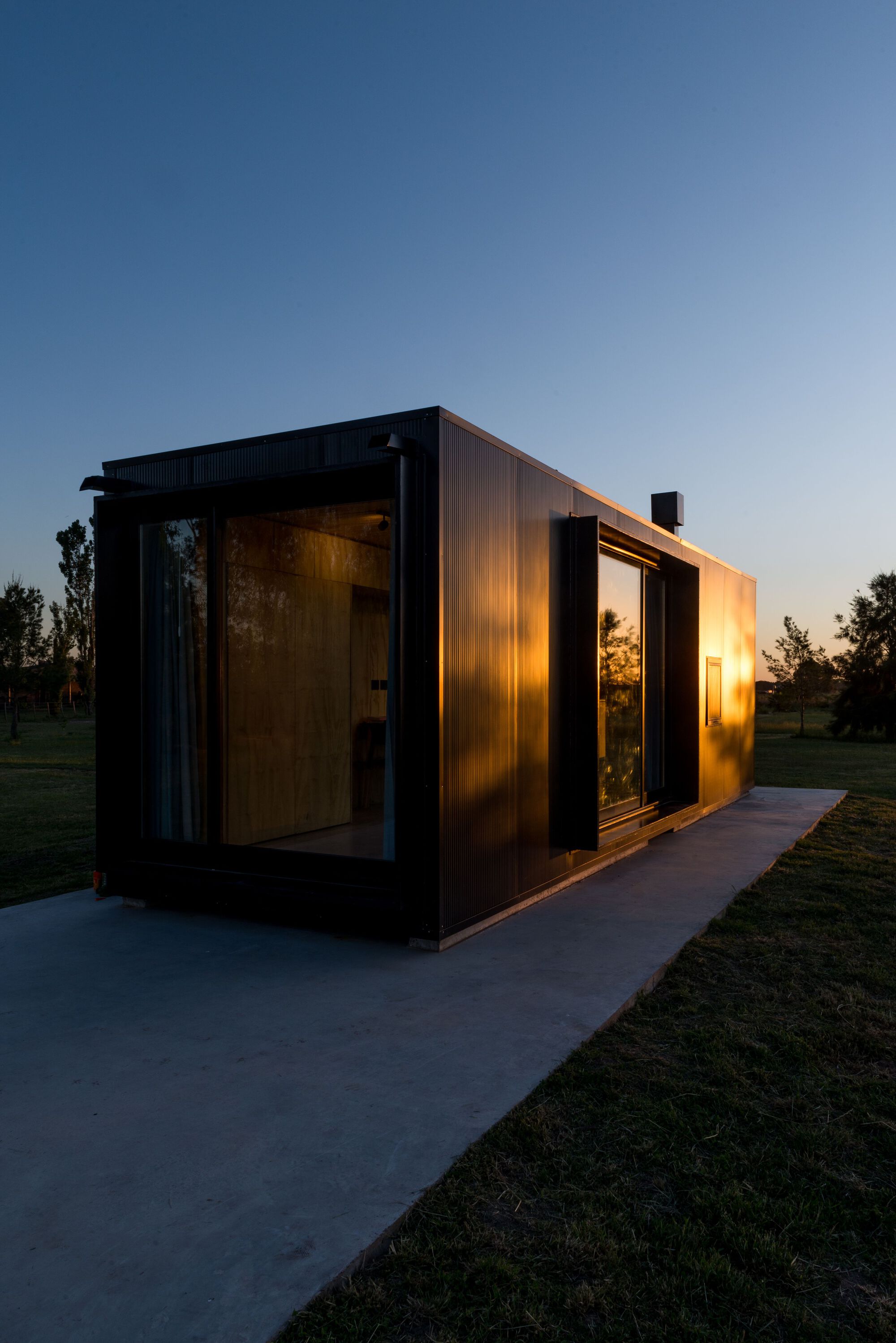 避难所丨阿根廷拉普拉塔丨BILBAO | LOPEZ-28