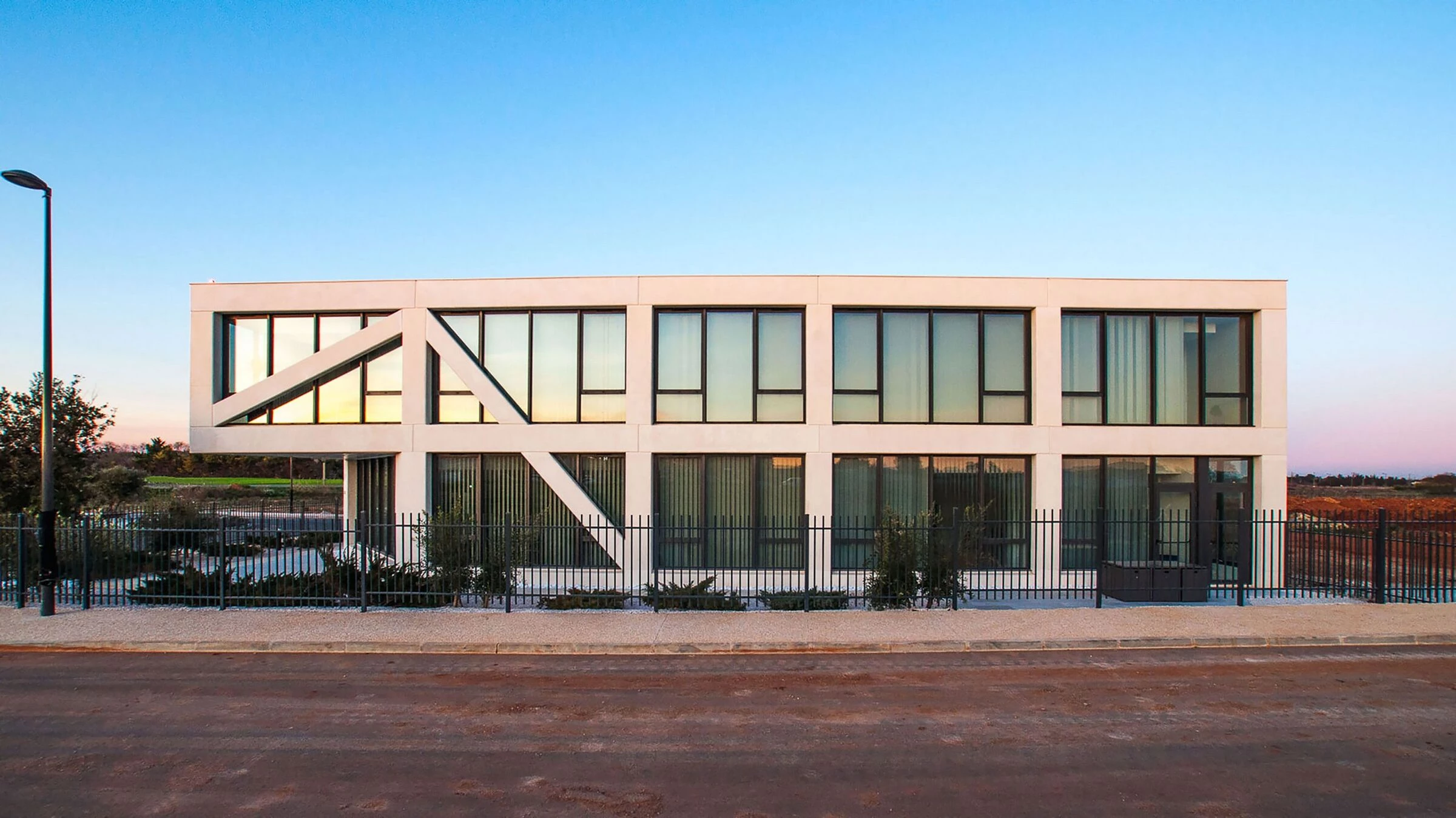 某办公大楼设计丨法国蒙彼利埃丨Amat & SaintVal Architectes-12