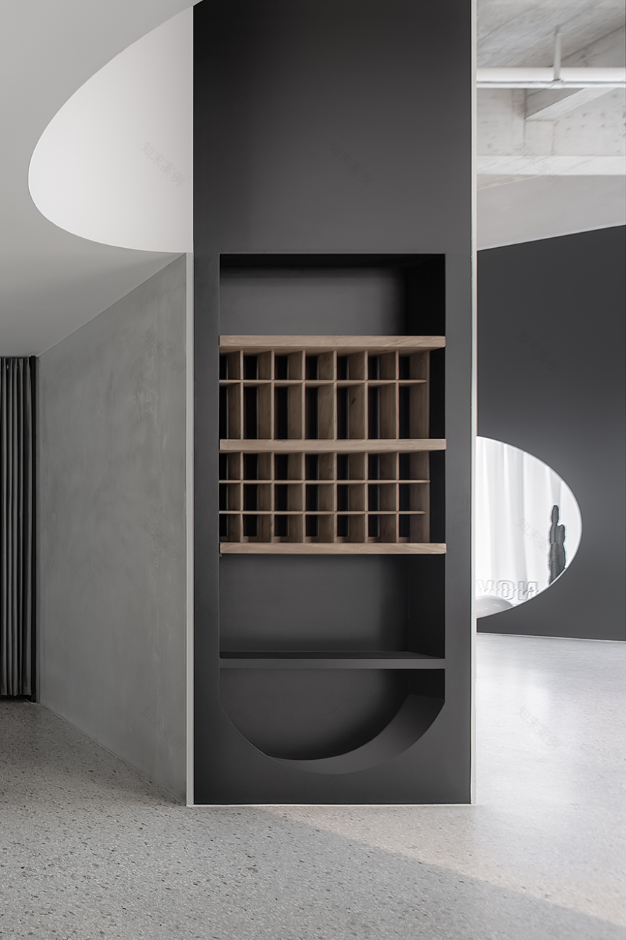 NOVO 服装店丨目后空间设计-31