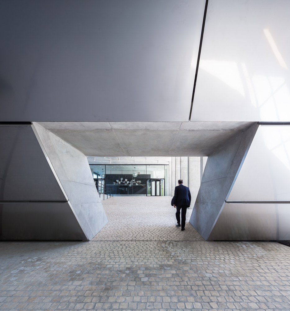 BBVA Headquarters  Herzog - de Meuron-41