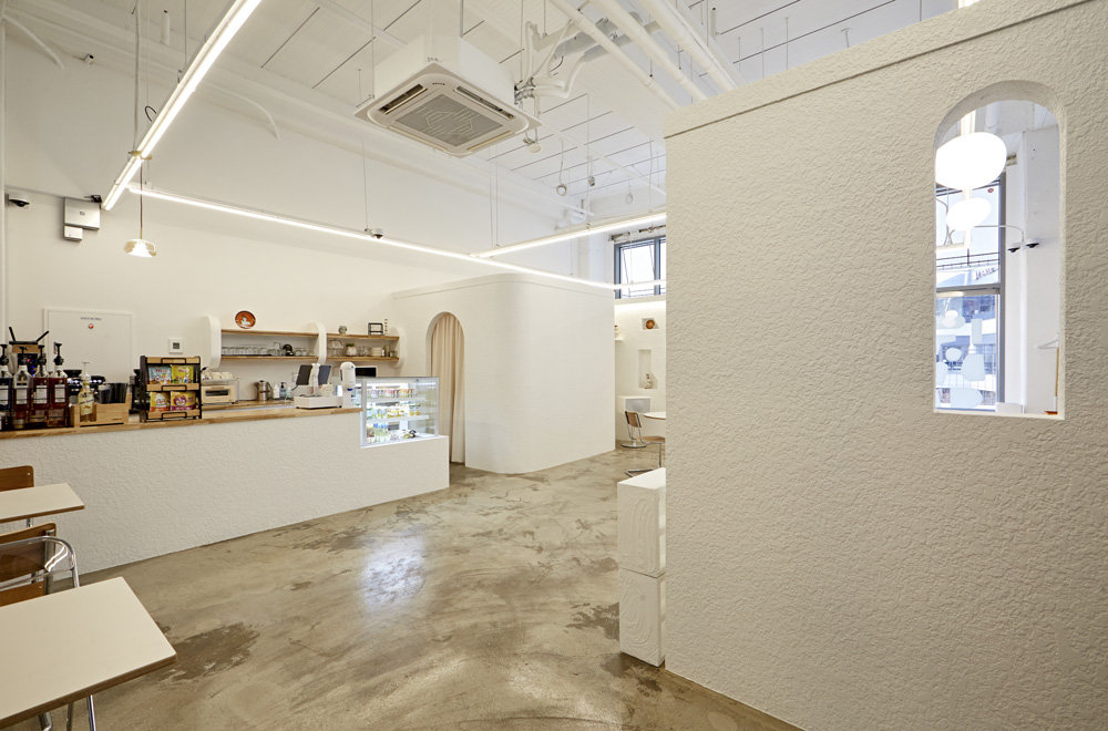 简约白色调的 26 平米小卫生间设计-6