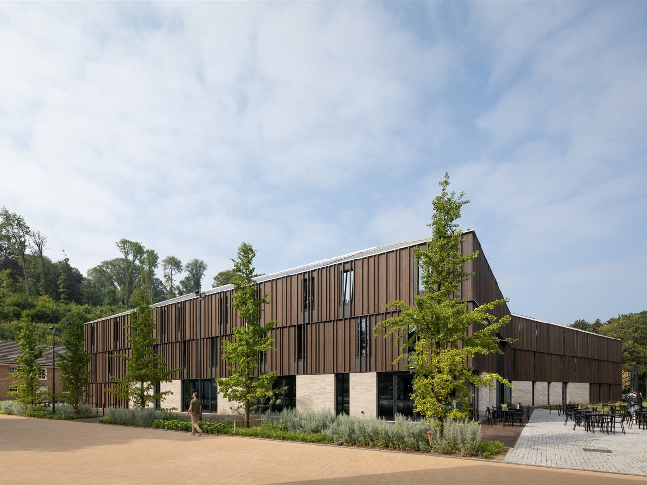 荷兰法尔肯堡美居酒店丨MoederscheimMoonen Architects-4