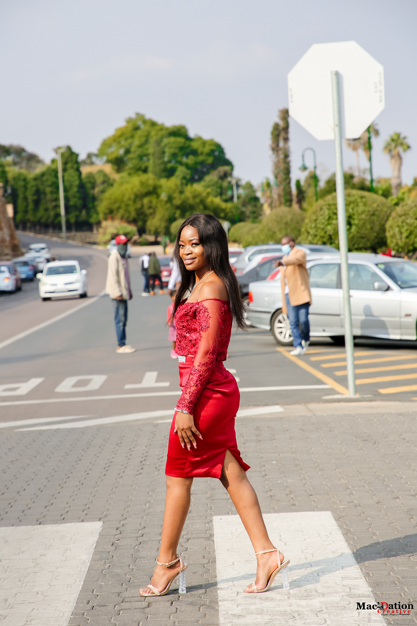 2021 年普利托里亚联合大楼毕业典礼室内设计-1