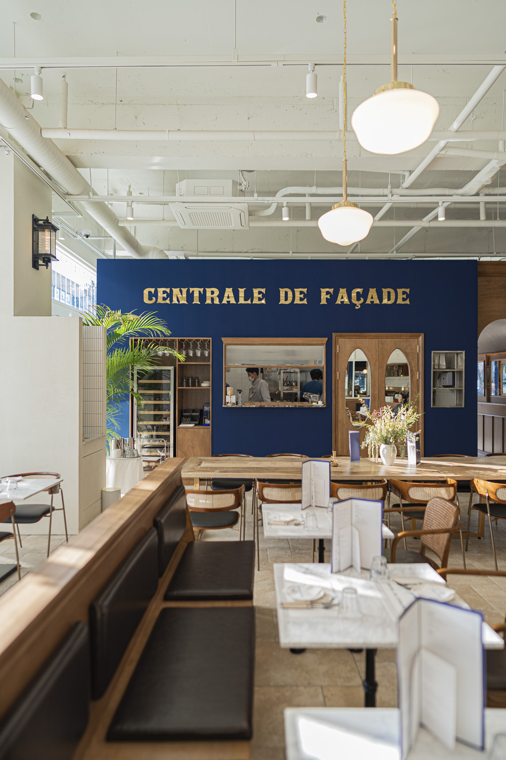 白色与木色交融，打造温馨舒适的 50 平米公寓-9