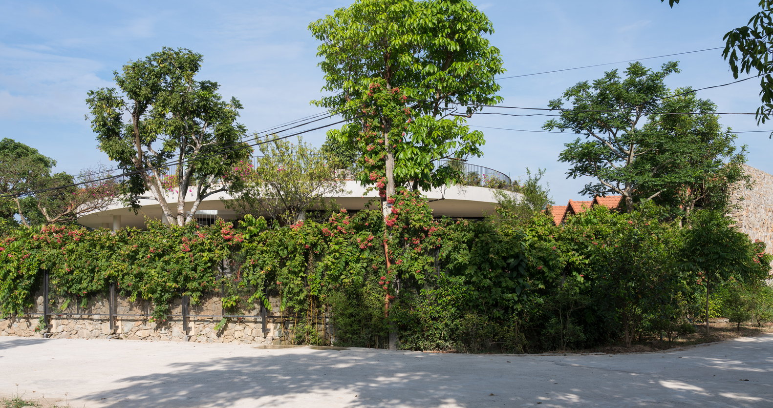 回归自然的现代乡村家园-52