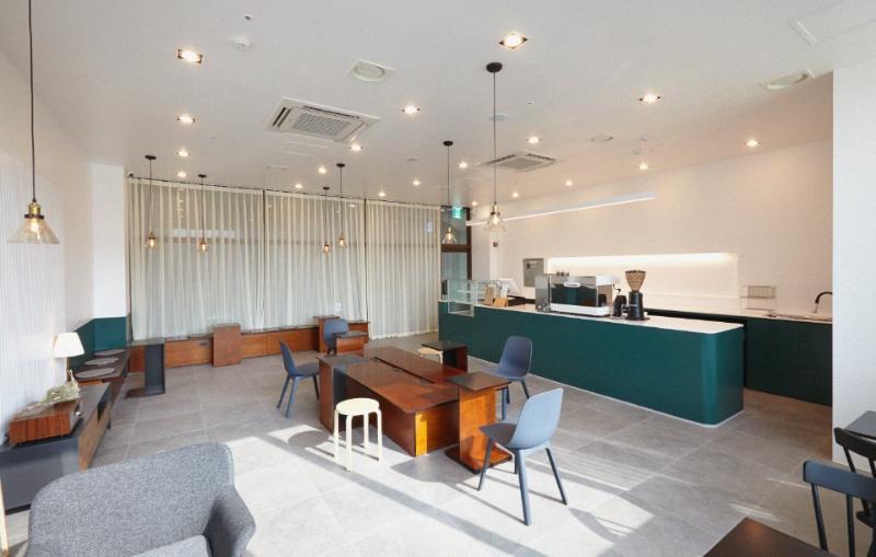 20 平米简约白色咖啡厅 设计报价解析-2