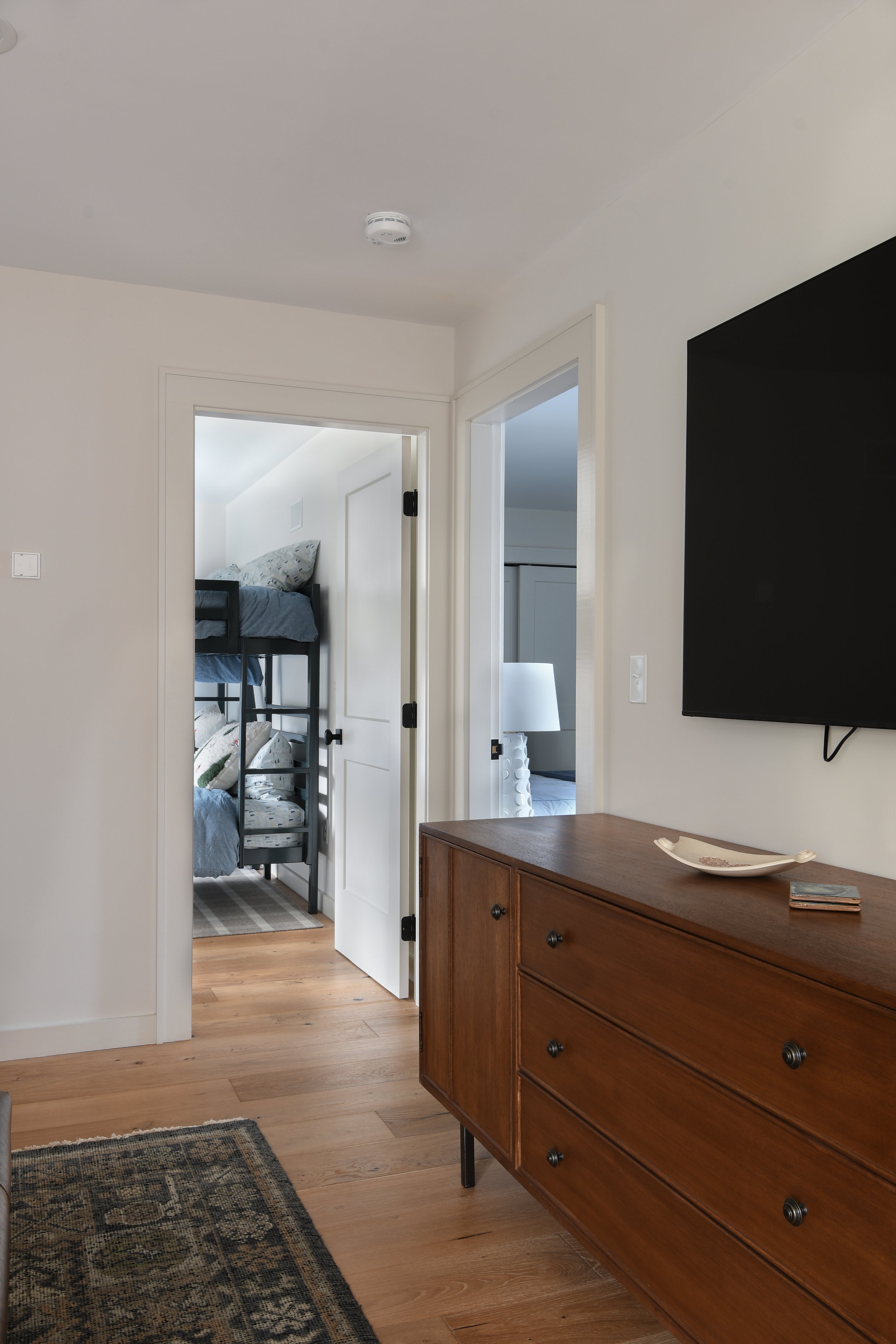 FOREST MOUNTAIN VIEW HOME — Meldrum Design-36