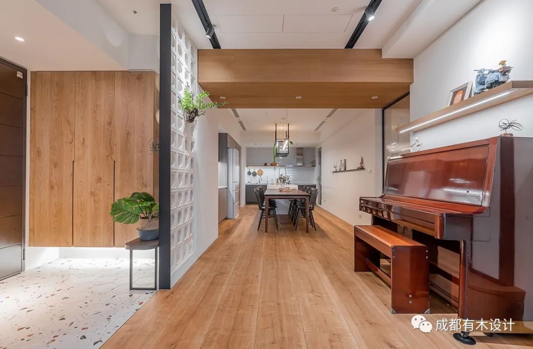 原木温润现代简约景观宅丨思锐-68