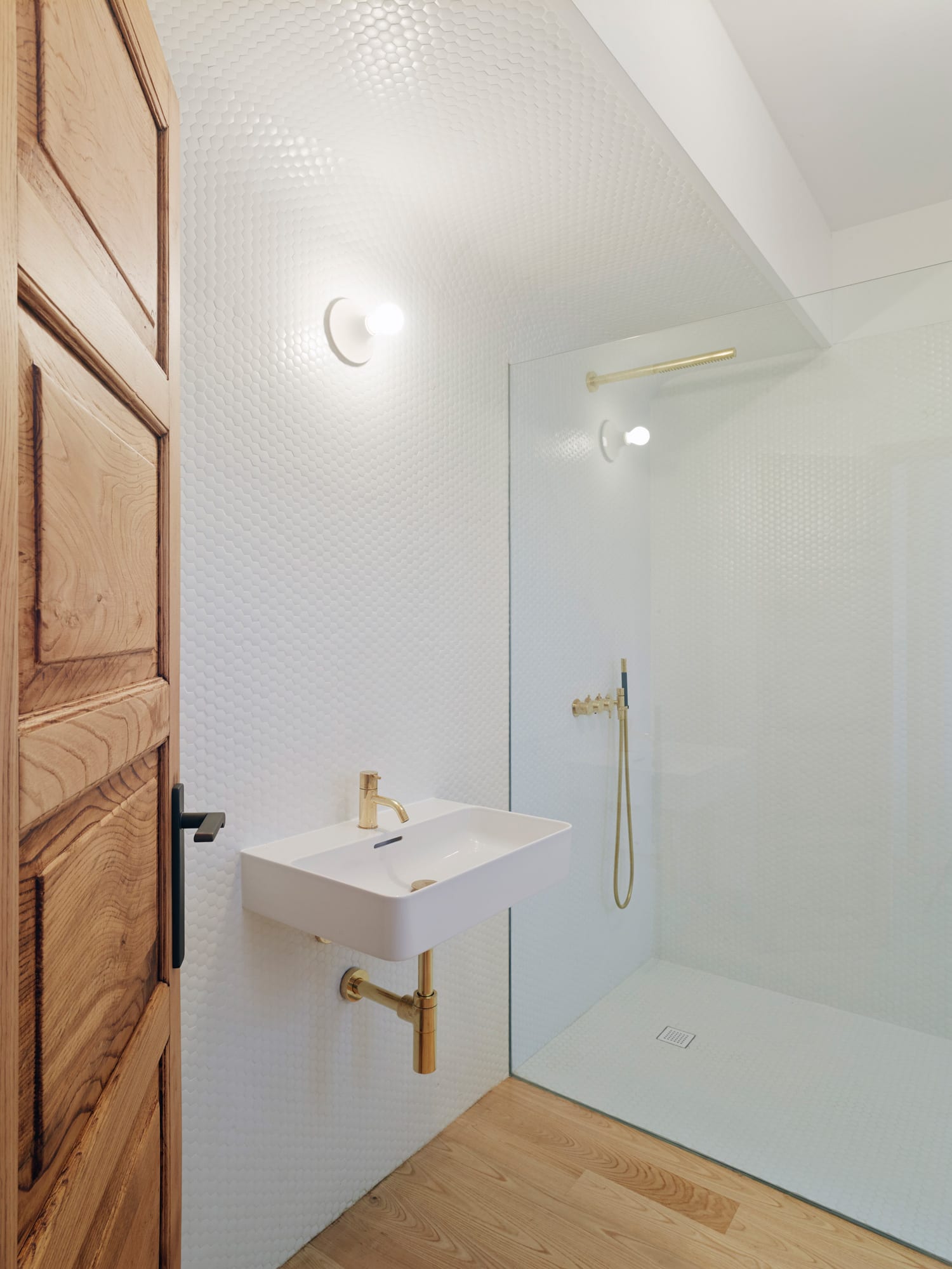 西班牙 1960 年代公寓的现代演绎-12