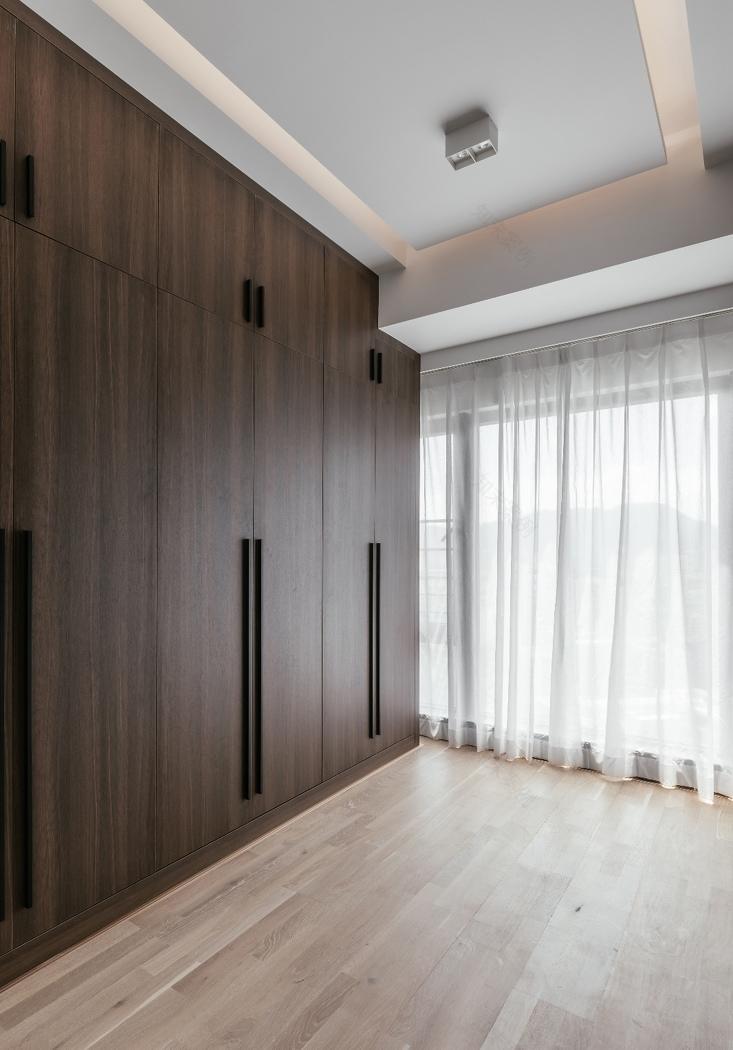 独居极简,游戏主管的舒适生活空间-35