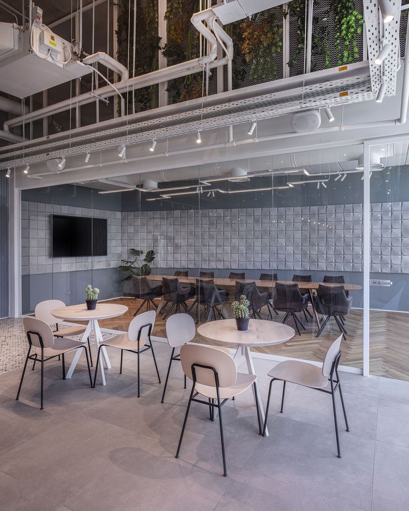 创新医疗科技公司的活力办公空间-24