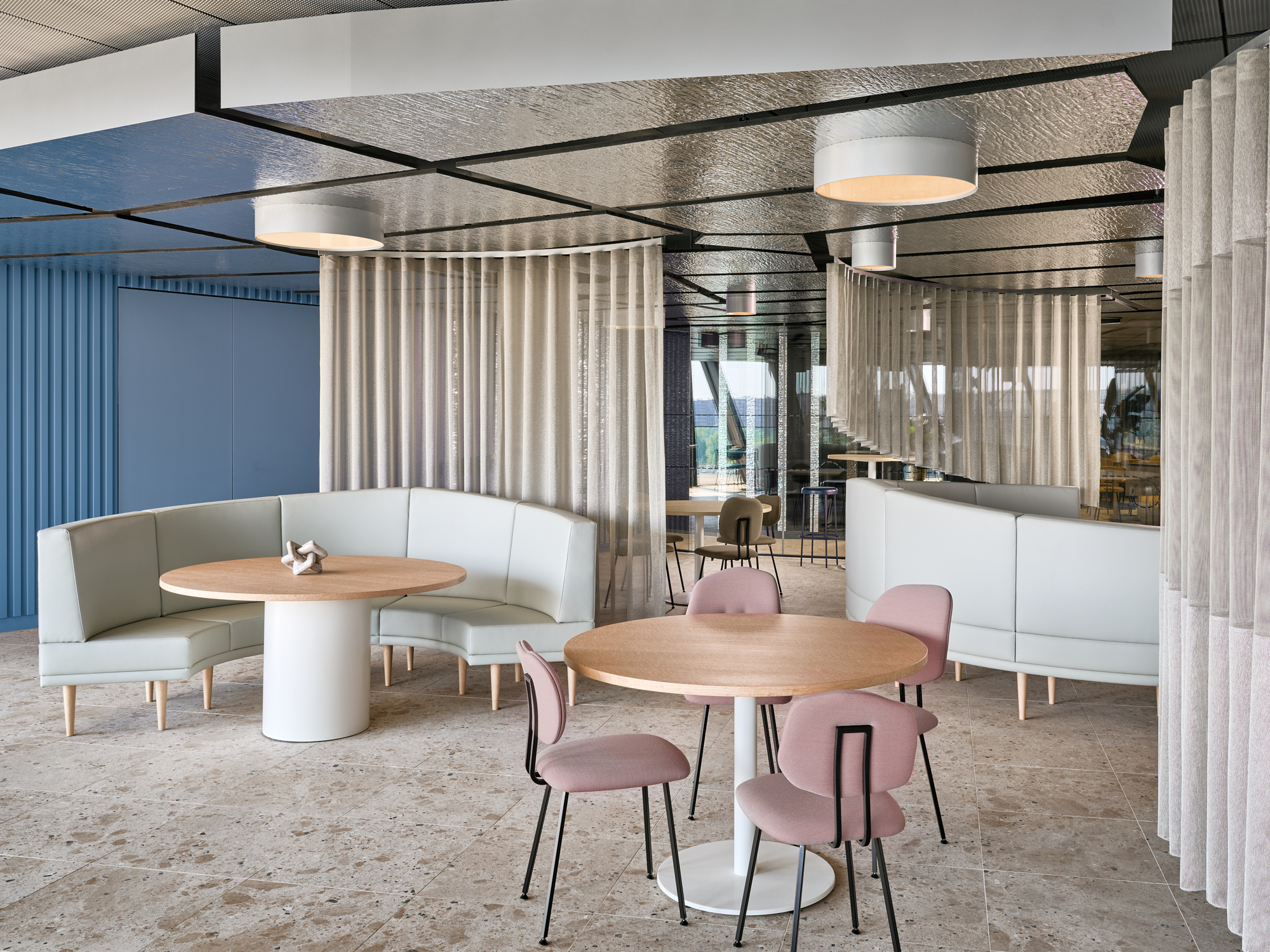 预订城市校区（的相关事务）

注：这里BOOKING理解为预订行为，CITY CAMPUS是城市校区，整体意思推测是预订与城市校区相关的事物，如场地等，但由于缺乏更多语境，只能做此宽泛翻译 丨荷兰阿姆斯特丹丨UNStudio,HofmanDujardin等多家-69