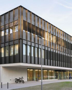 等径角挤压实验室大楼丨德国丨ARGE dichter+Glass Kramer Löbbert