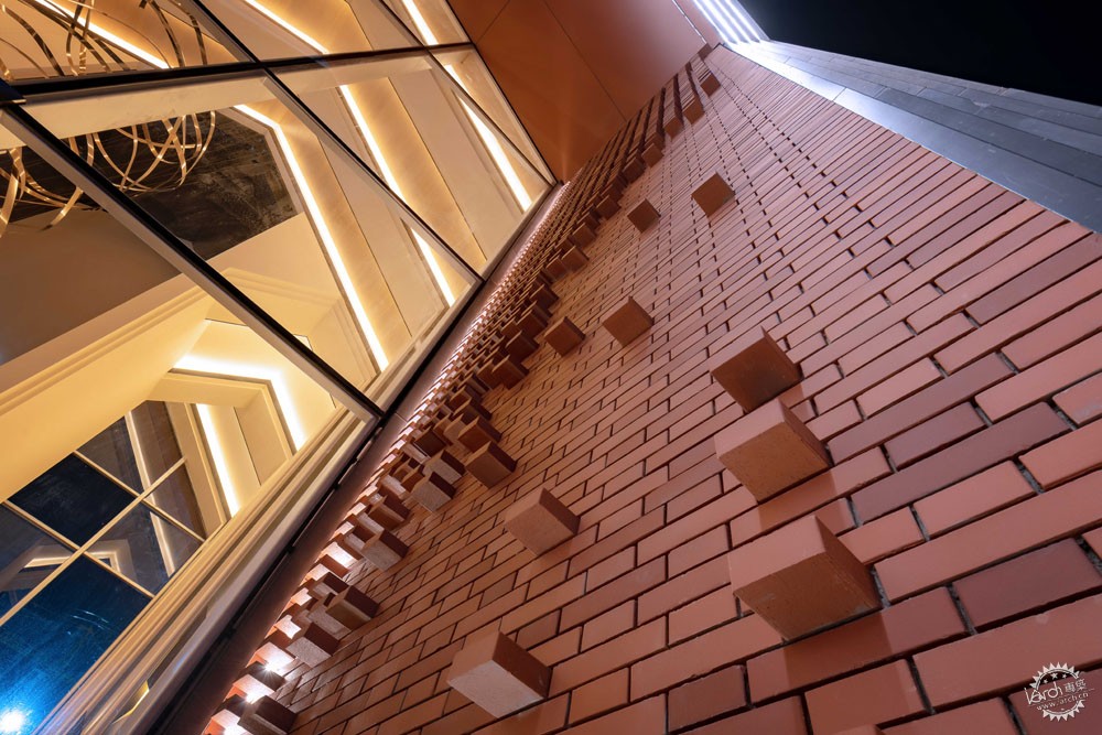 行走在光影流轉的紅緋之間 - WEHOUSE-7