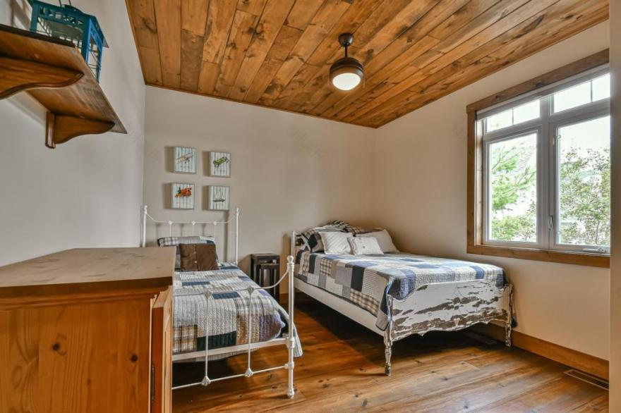 Lac des Plages湖畔木屋风格房产丨Joli Joli Design-15