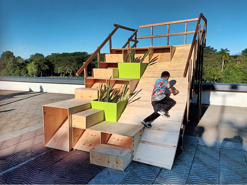 哥伦比亚木质太阳能城市家具塑造公共空间-17