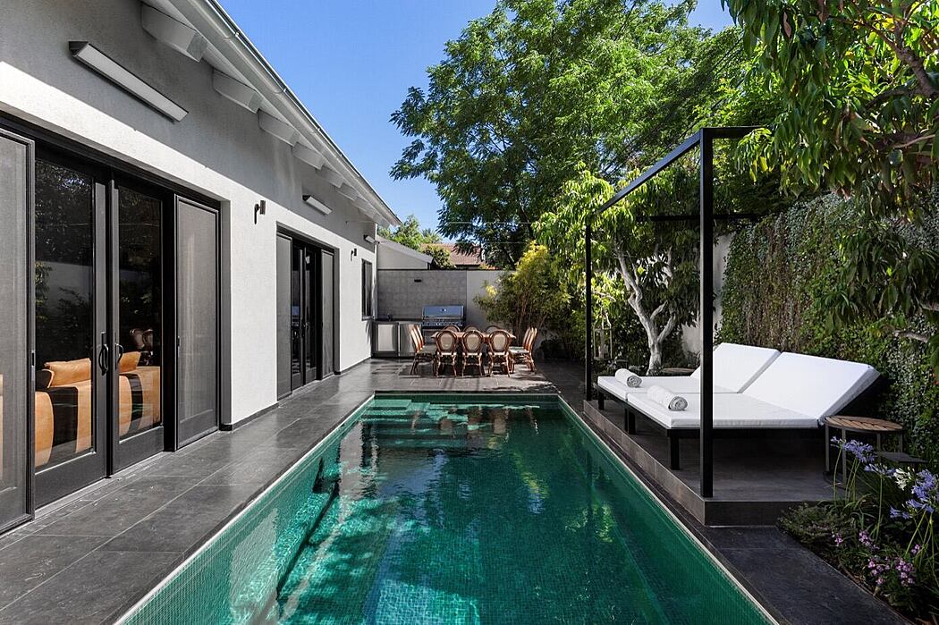 以色列 Sharon 豪华泰式别墅设计-12