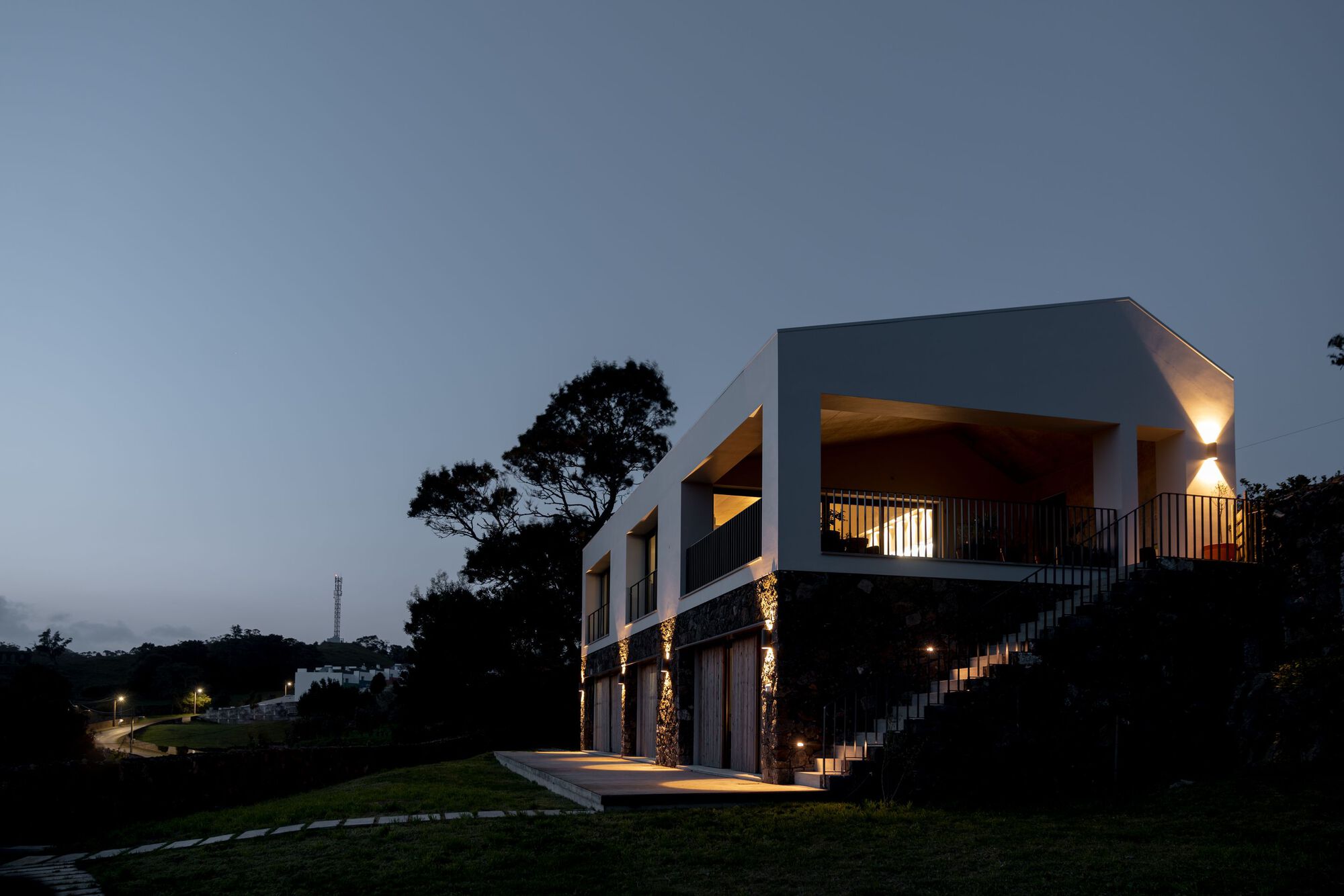 利夫拉门托大厦丨葡萄牙蓬塔德尔加达丨Mezzo Atelier-34