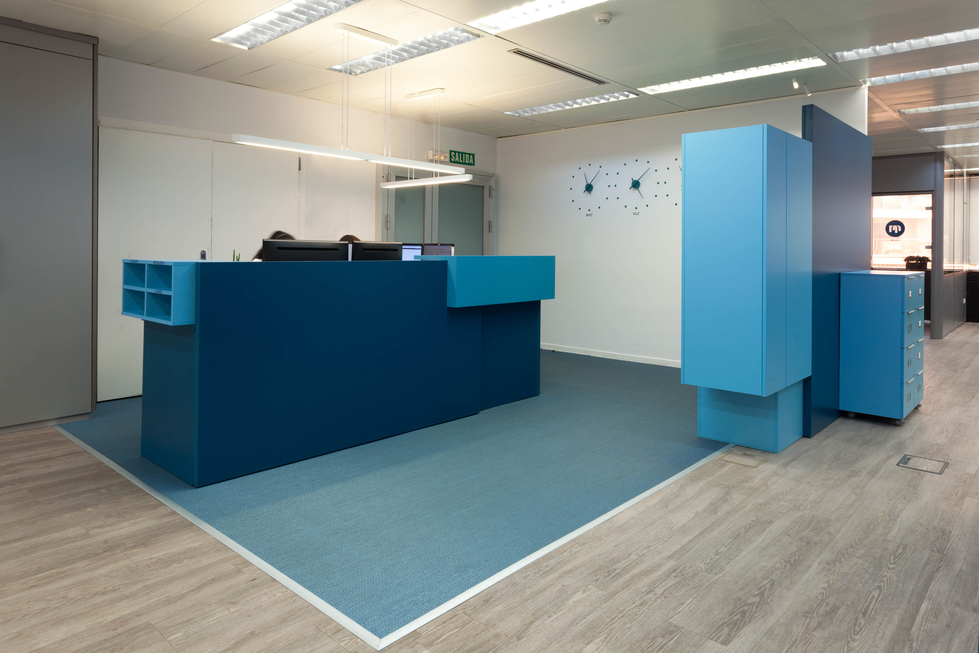 面向 Turia 公园的视野开阔办公空间-20