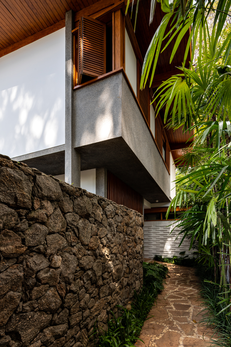 Thompson Hess住宅，巴西 / Felipe Hess-7