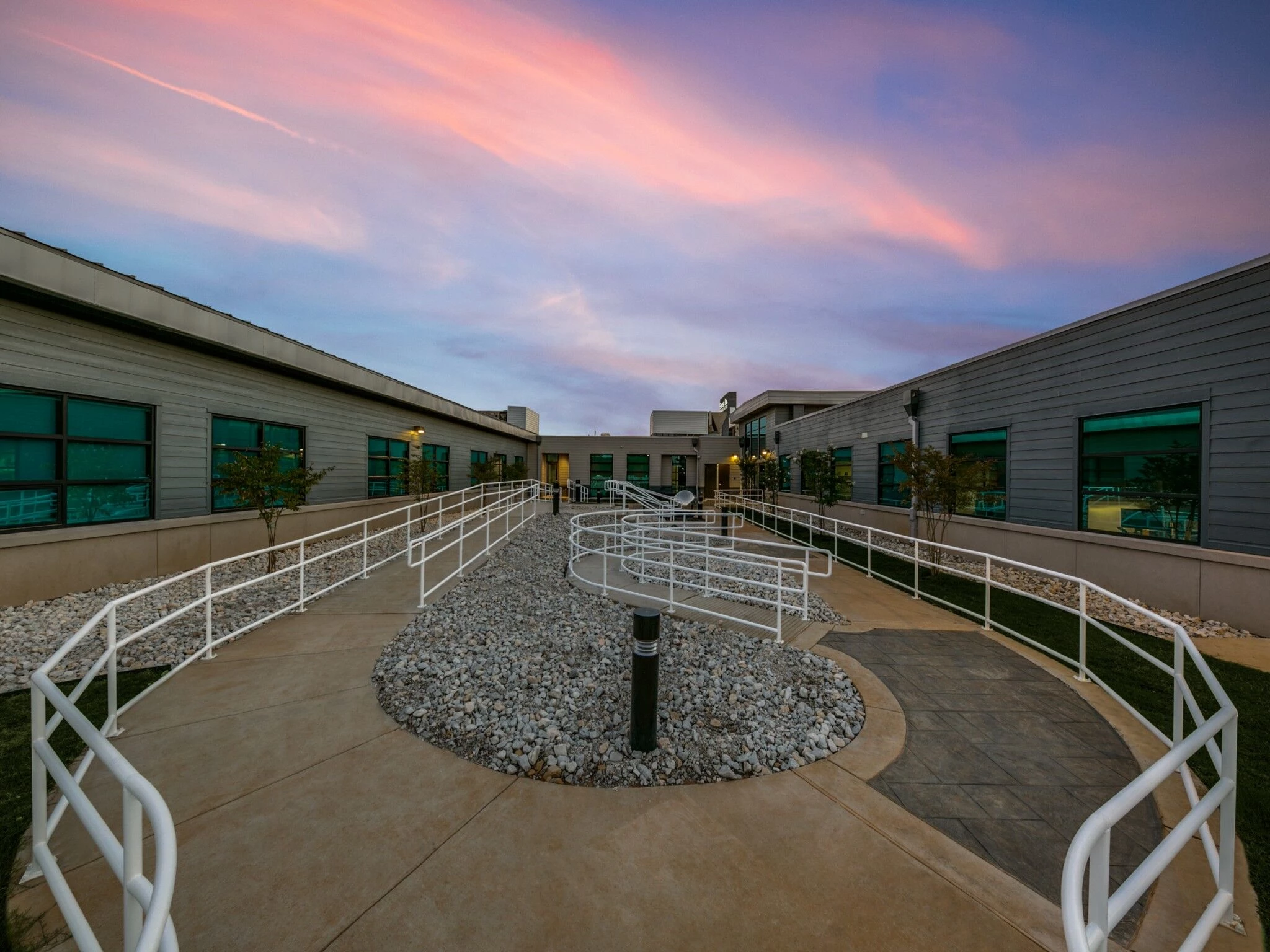 珠穆朗玛康复医院丨美国丨DBA Architects-35