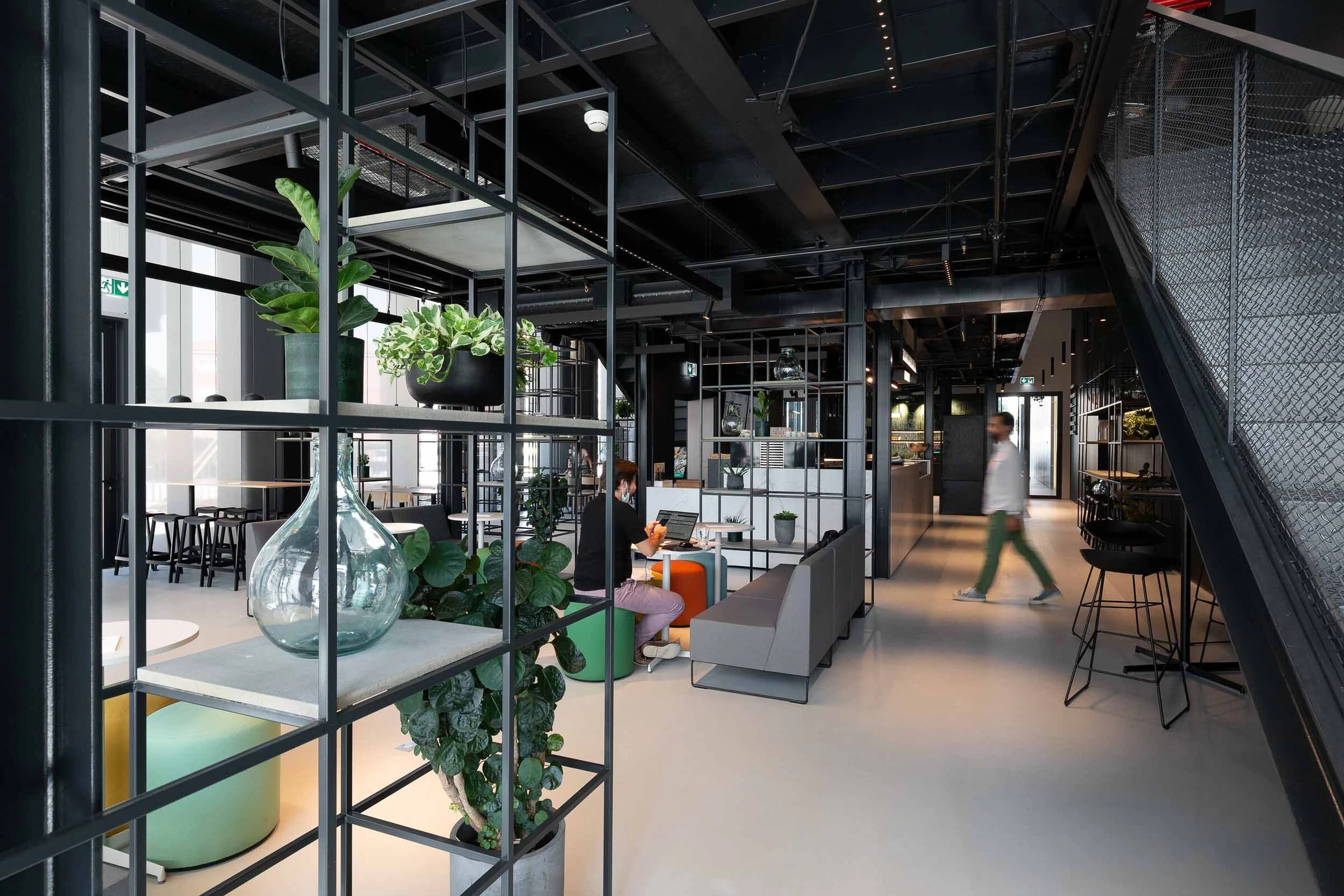 波尔图办公公园 · Vector Mais 的现代办公空间设计-18