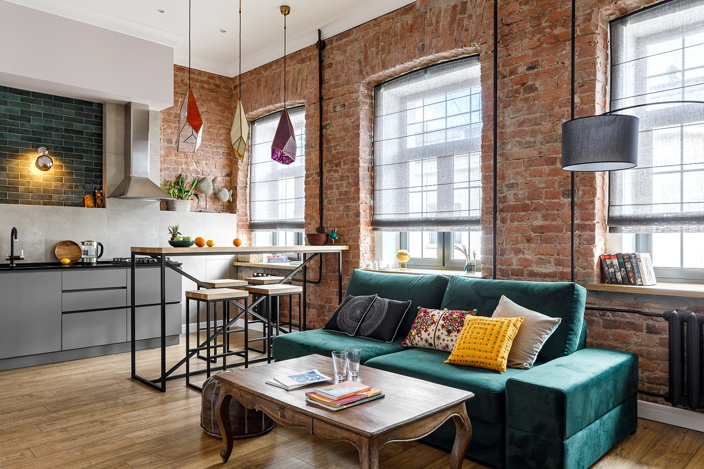 工业元素遇上色彩搭配，粗中有细的气质美学！-0