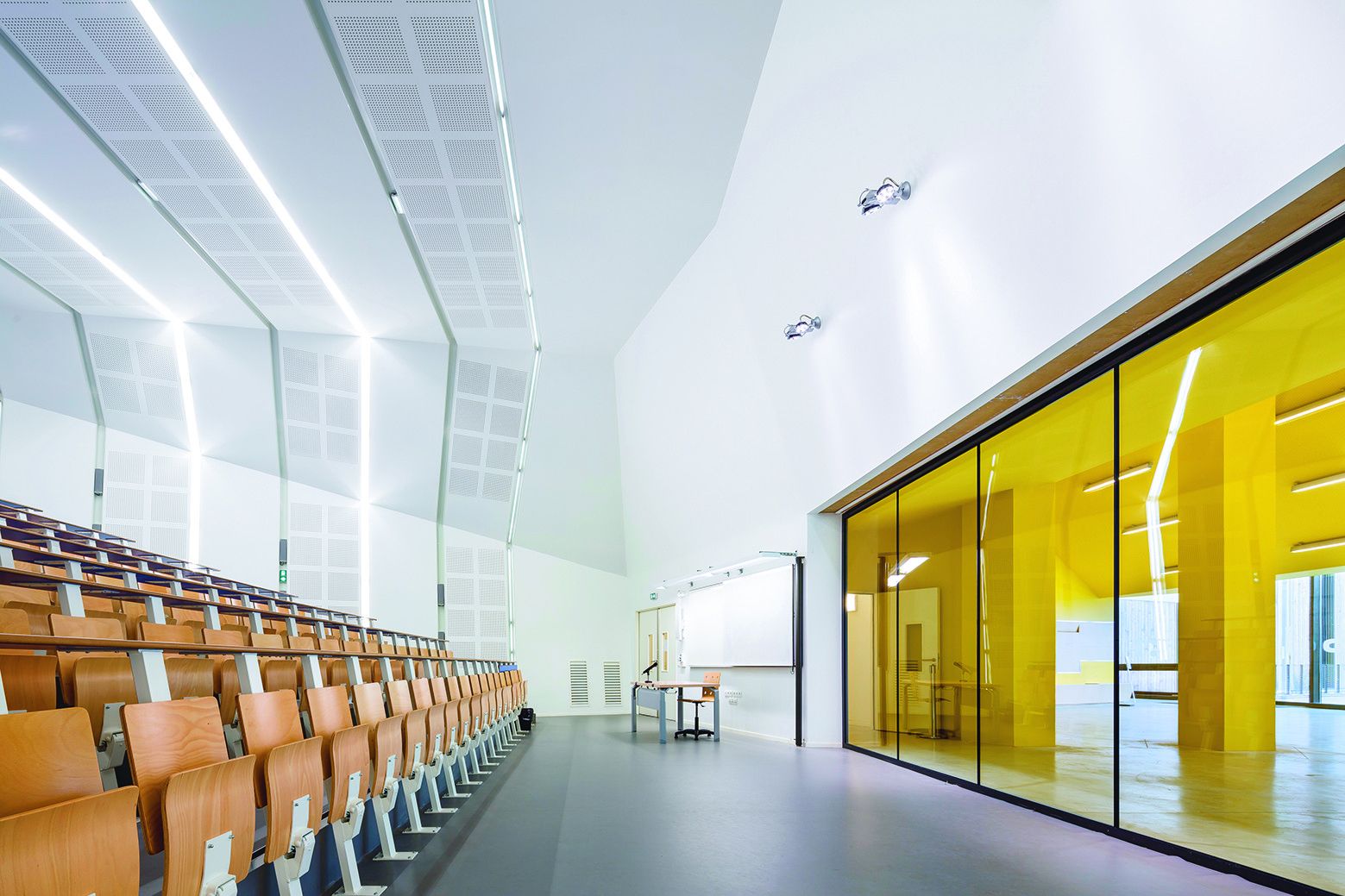 法国布列塔尼工程学院-9