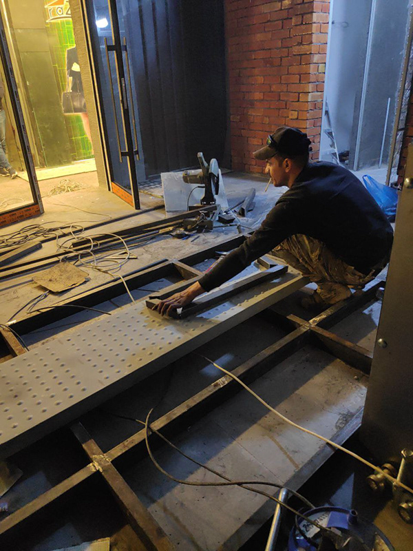 Zuqaq13 服装店室内设计与施工丨URBANO 团队-33