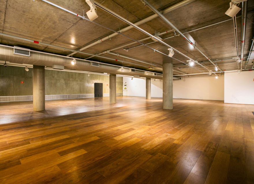 Porto Seguro Cultural Center / Yuri Vital-45