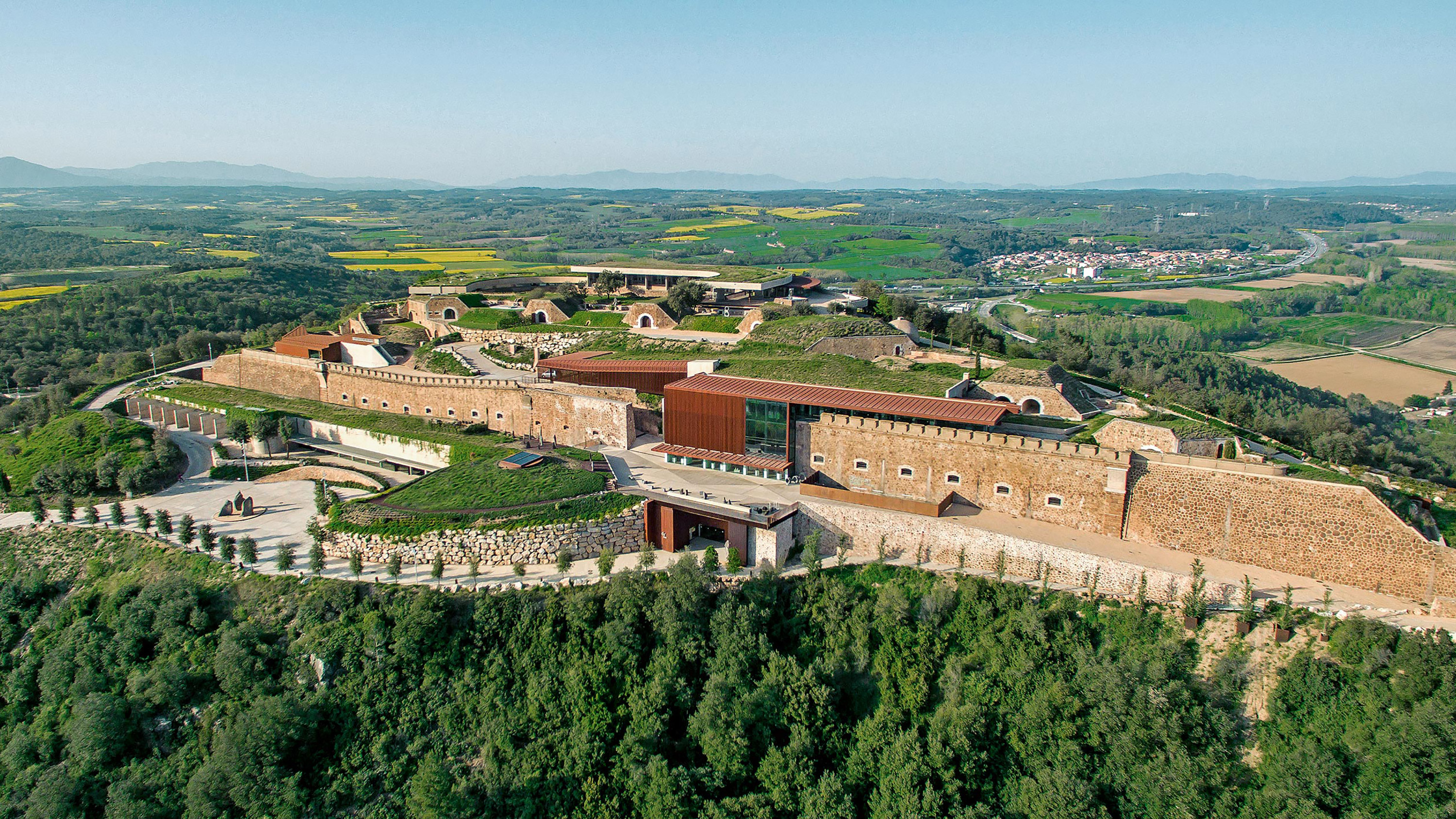 城堡艺术中心 · 历史与现代的完美融合-0