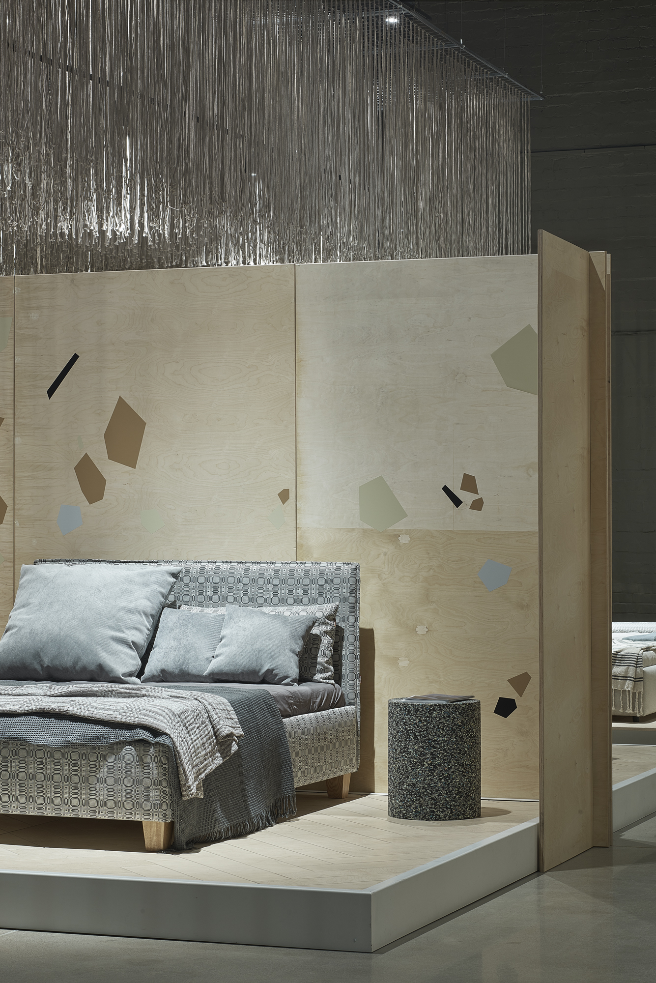 Vilnius 商业区前苏联军事村改造的 LONAS 展示厅-16