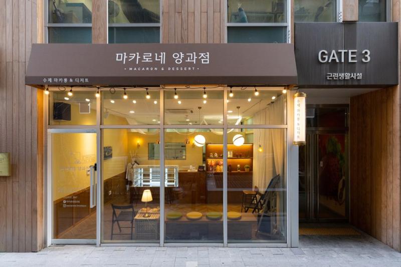 十平米温馨糖果店，简约设计展现精致氛围-2