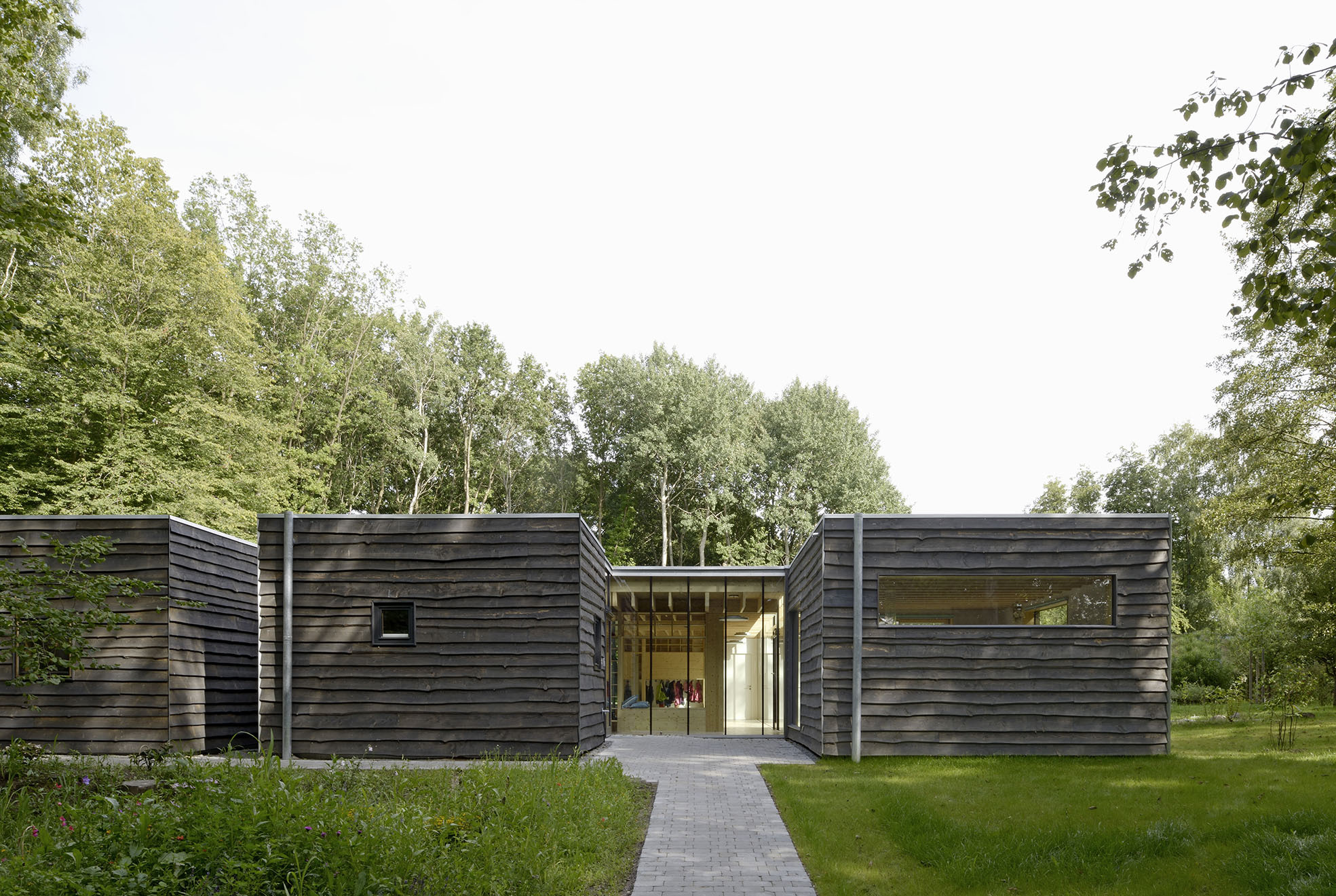 汉堡幼儿园融入自然,室内外共生长-16