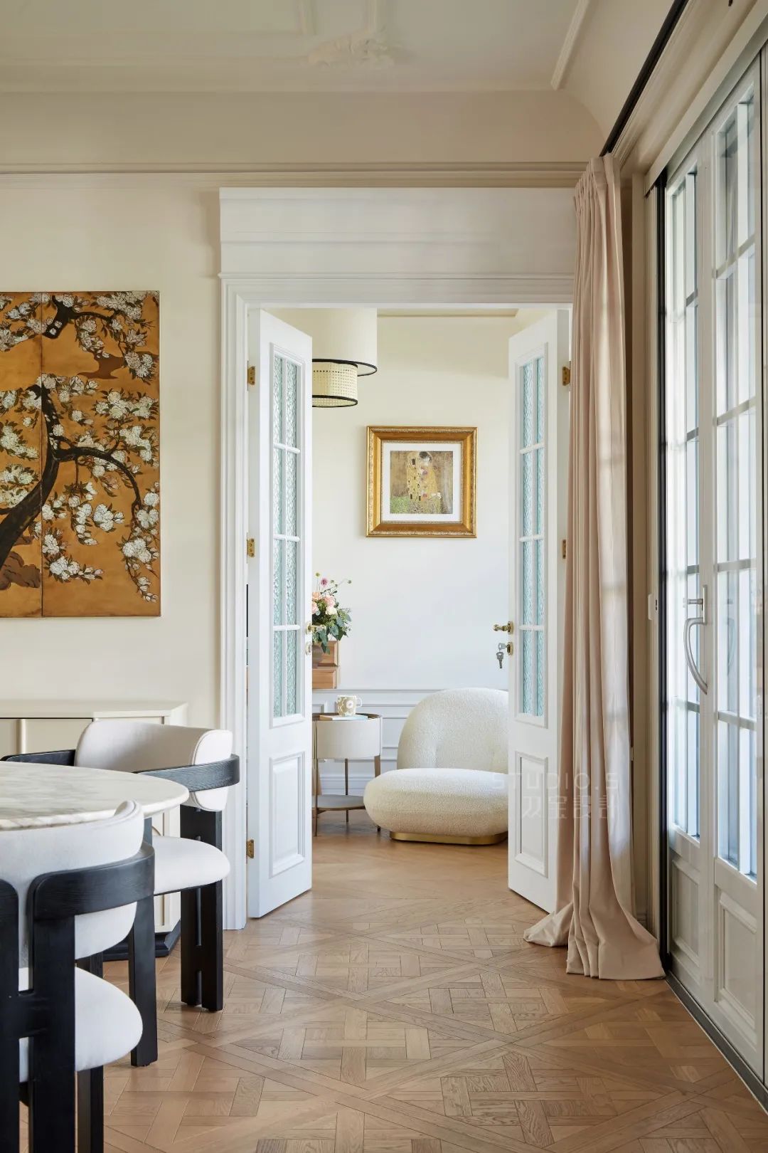 梦幻法式大宅 · 依山傍海的优雅居所丨双宝设计-17