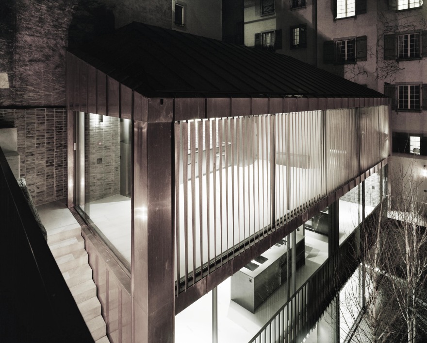 废弃庭院重生,库珀屋顶点亮现代空间-19