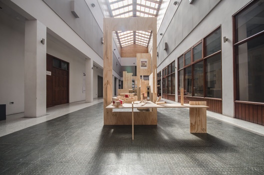'Arquitectura y Madera'展览丨智利丨圣塞瓦斯蒂安大学建筑学院-58