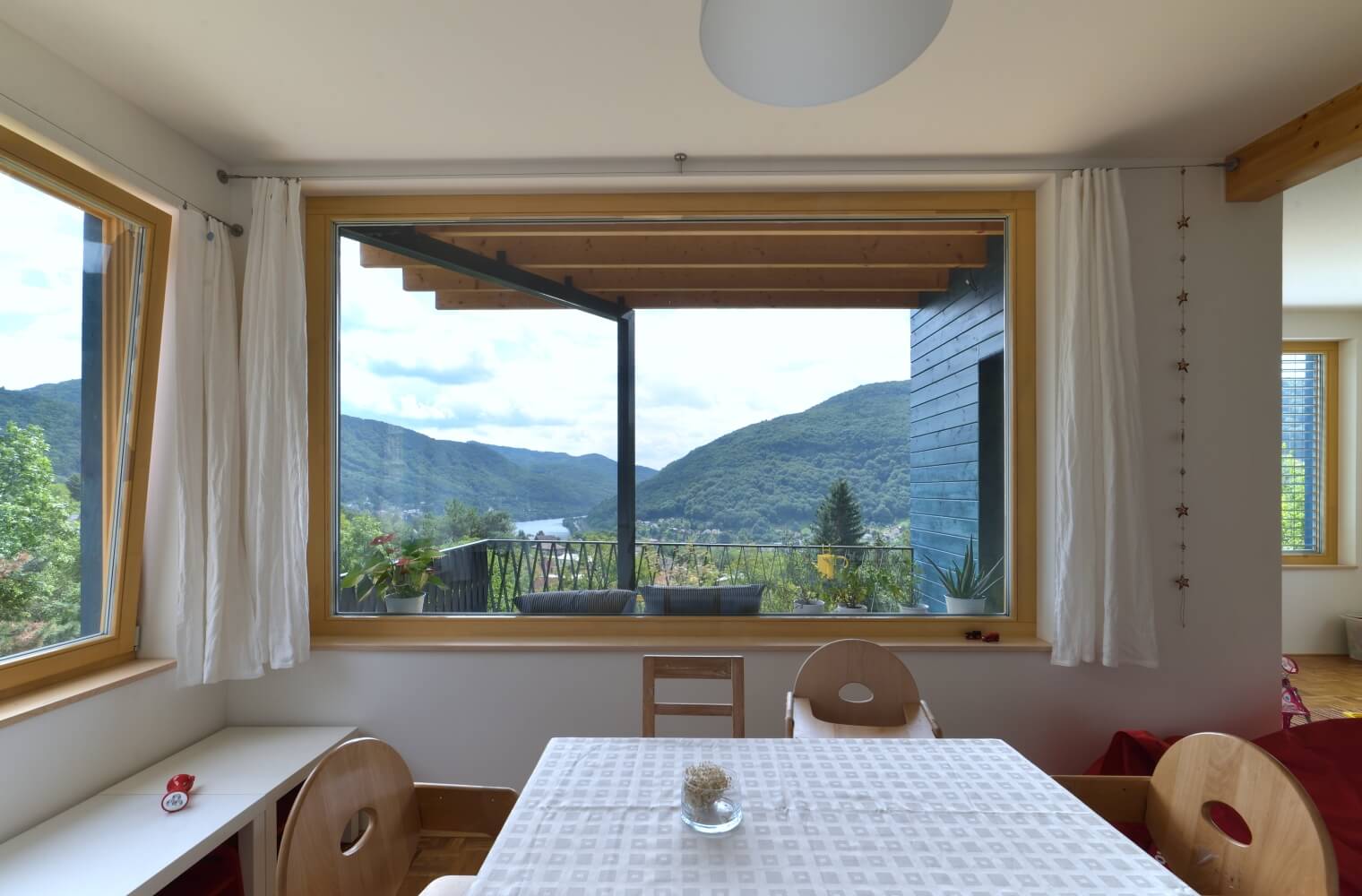 带绝美景观的家庭住宅丨捷克丨3 + 1 建筑师工作室-2