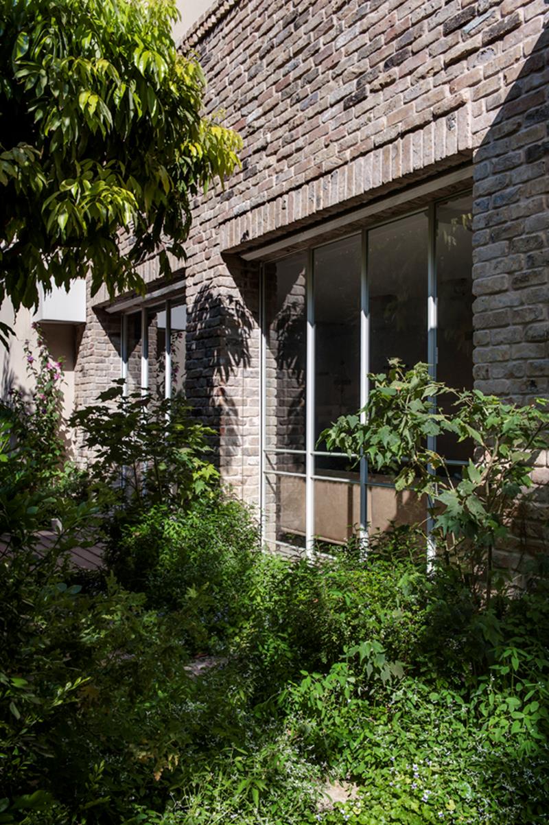 花园而非庭院:地中海风格住宅设计丨以色列丨建筑师约利·沃尔曼,室内设计师萨马达·莫尔·阿维丹-32