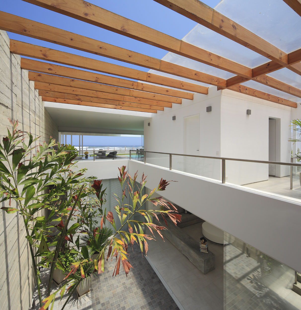 白盒子中的垂直生活-46