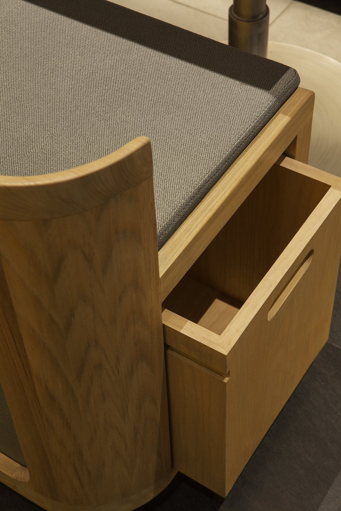 SUSURU 拉面店丨印度尼西亚雅加达丨DNA 工作室-16