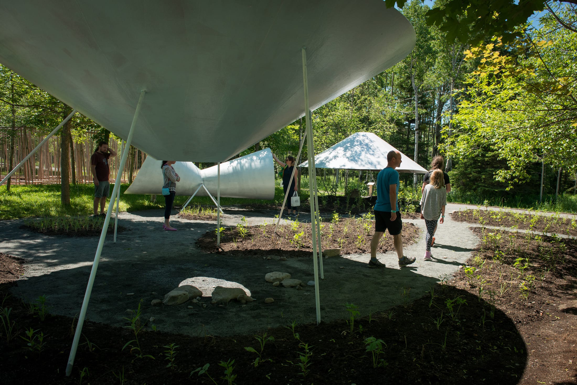 2019 加拿大国际花园节 | 彩色“岩石”结构装置引人入胜-92