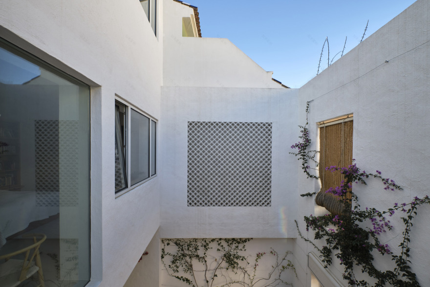 历史中心的海岸城市办公空间丨Alejandro Gimenez Architects-25