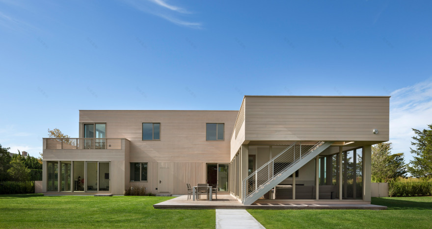 Hamptons house by Deborah Berke Partners contains two workout areas-8